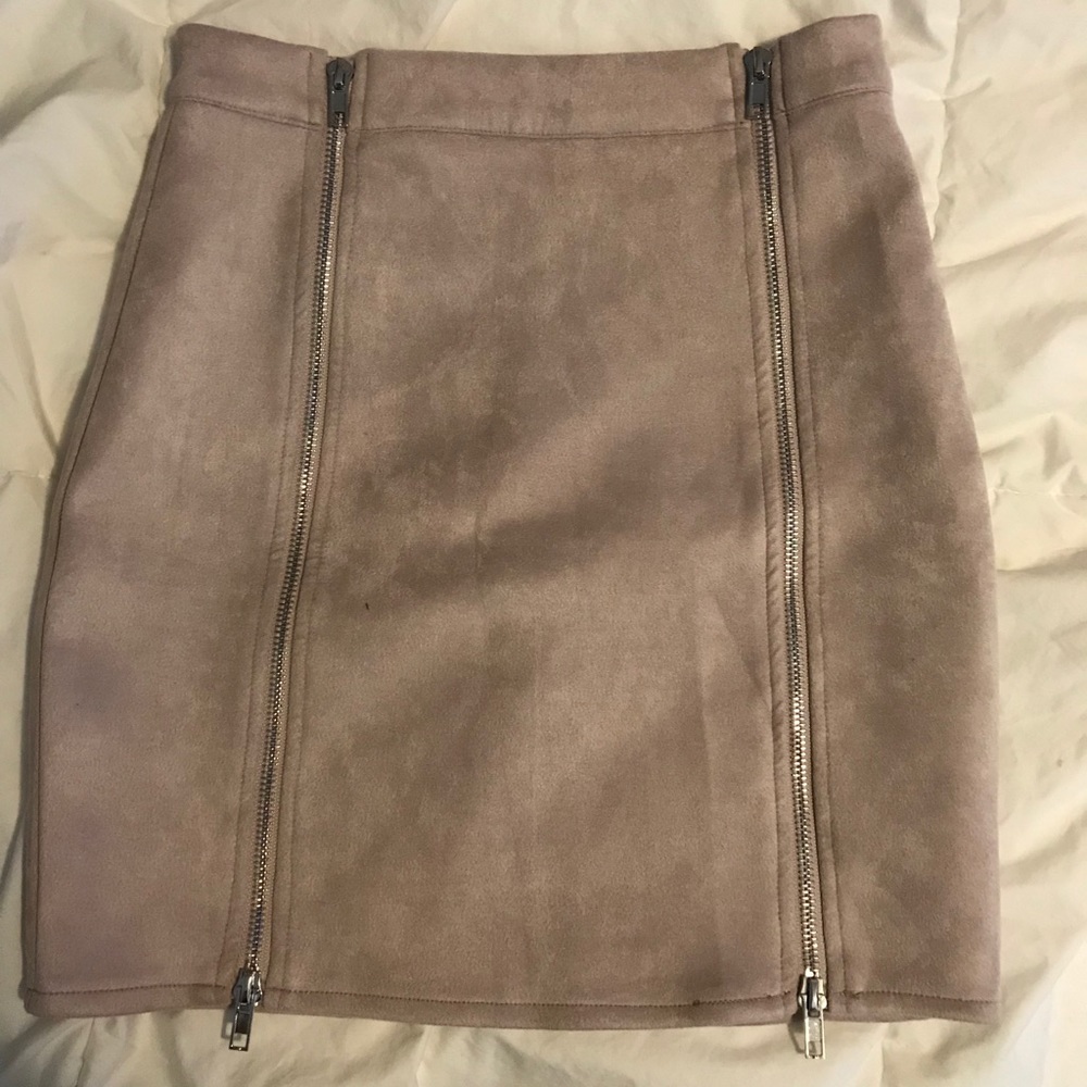 Blush pink zipper mini skirt
